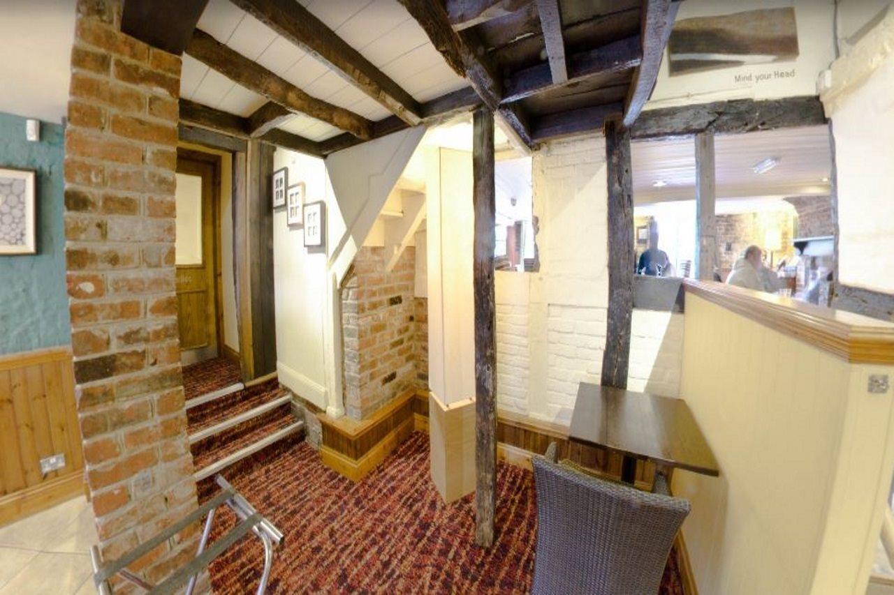 Premier Inn Portsmouth Horndean Экстерьер фото
